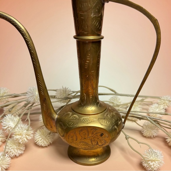 Vintage India Brass Embossed Oil Pot - Picture 10 of 10